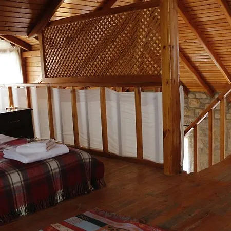 Kizilbuk Ahsap Evleri