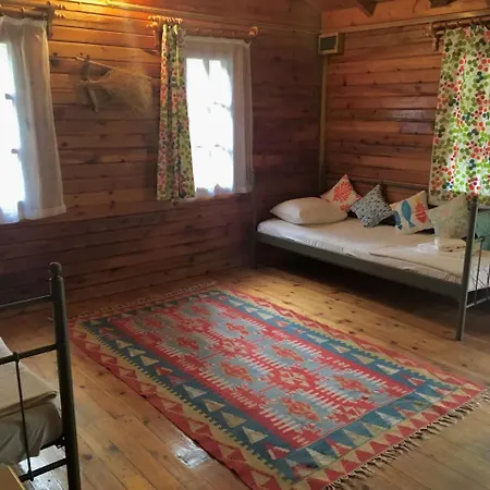 منتزه العطل Kizilbuk Ahsap Evleri 3*